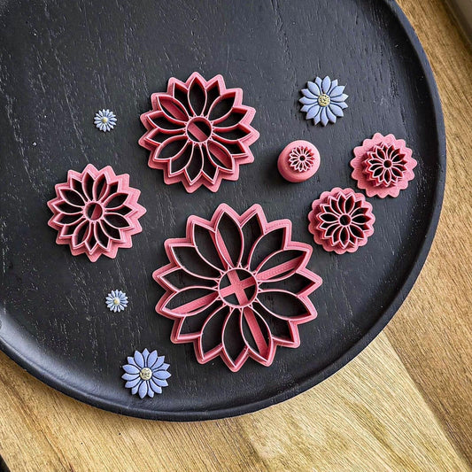 Daisy Flower Clay Cutters. Perfect for clay earring and decoration making. Unique cutter design. 7 sizes available. UK Made. - Fabled Cutters