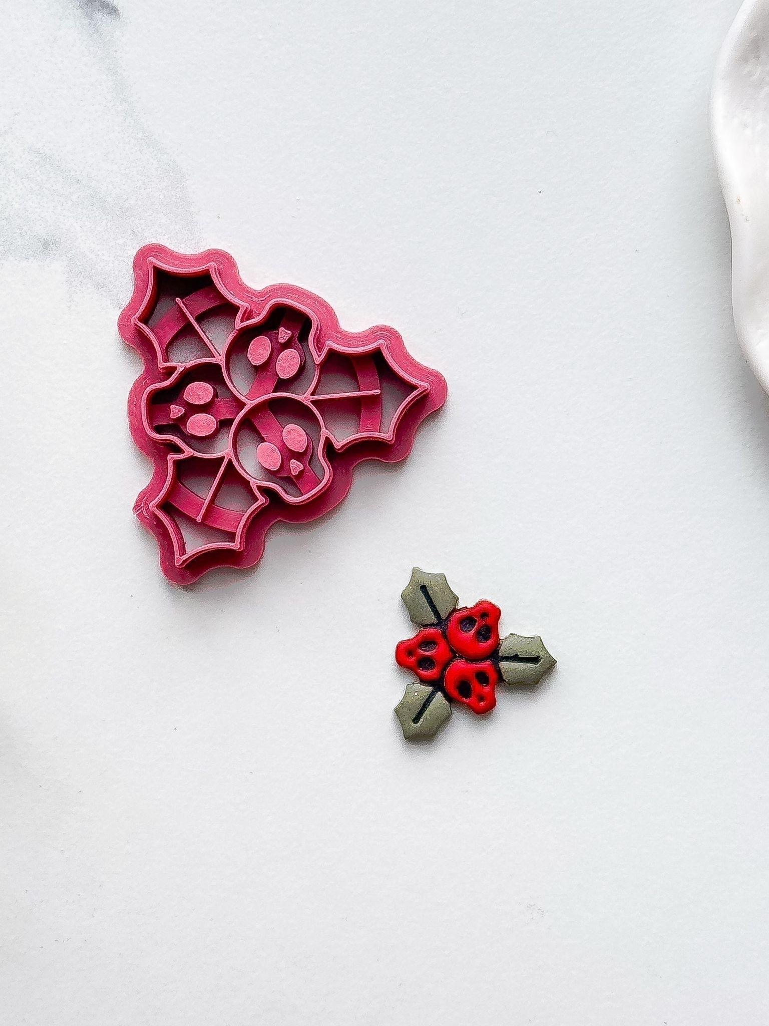 Skull holly clay cutter - Fabled Cutters