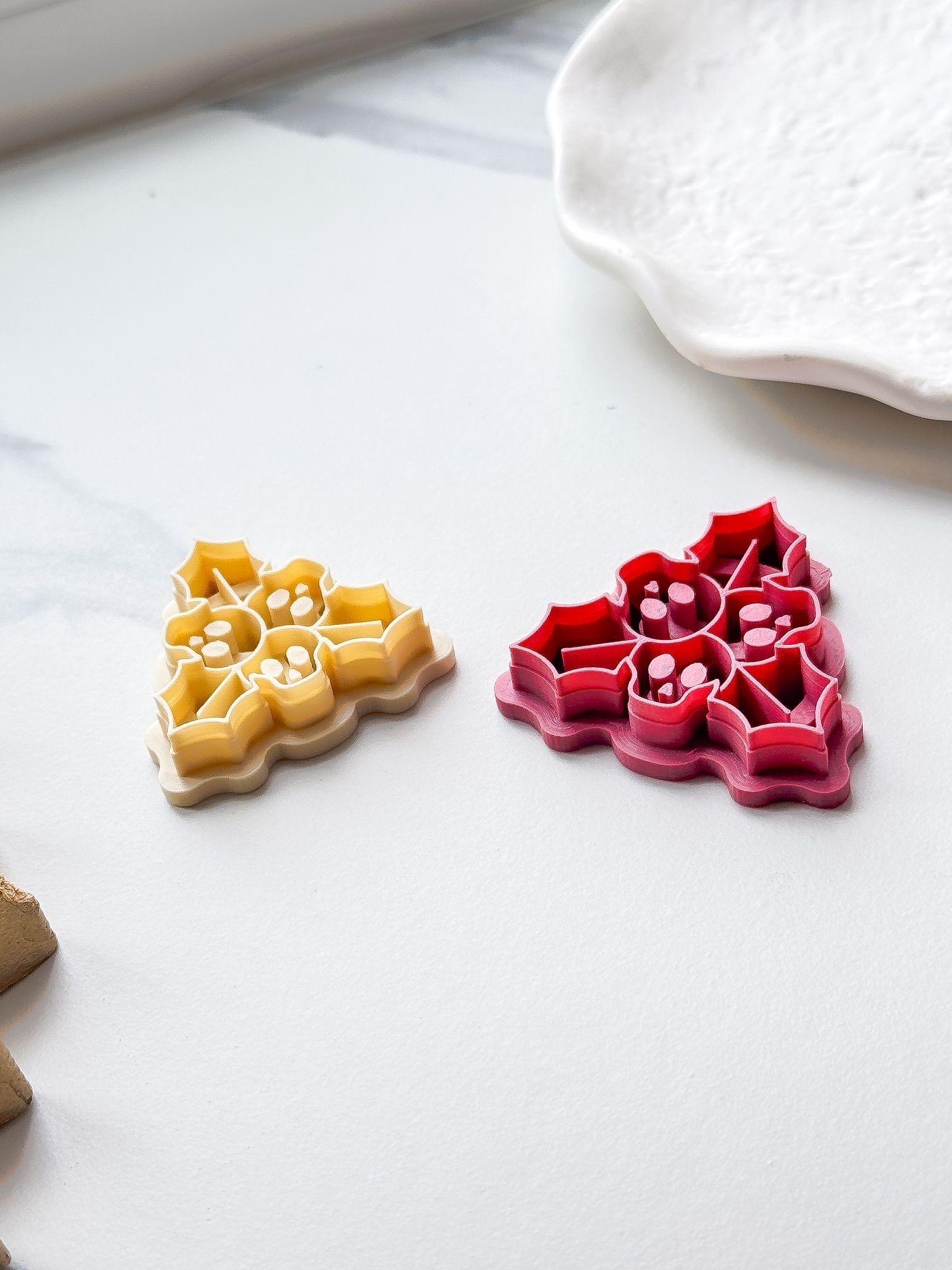 Skull holly clay cutter - Fabled Cutters