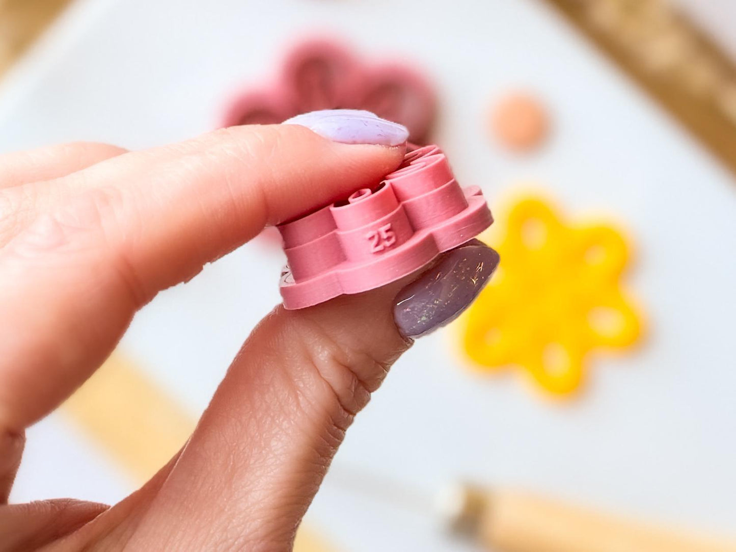 Floral clay cutter with size on the side