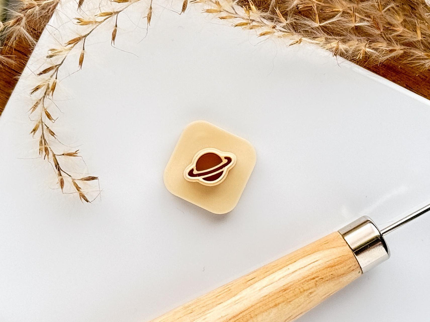 Beige planet mini clay cutter