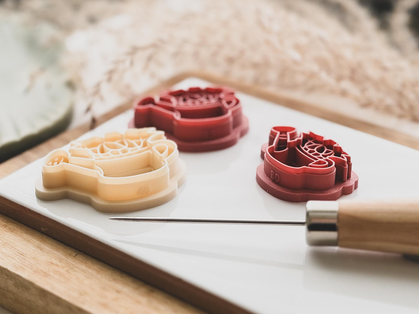 side view of waterin can clay cutters