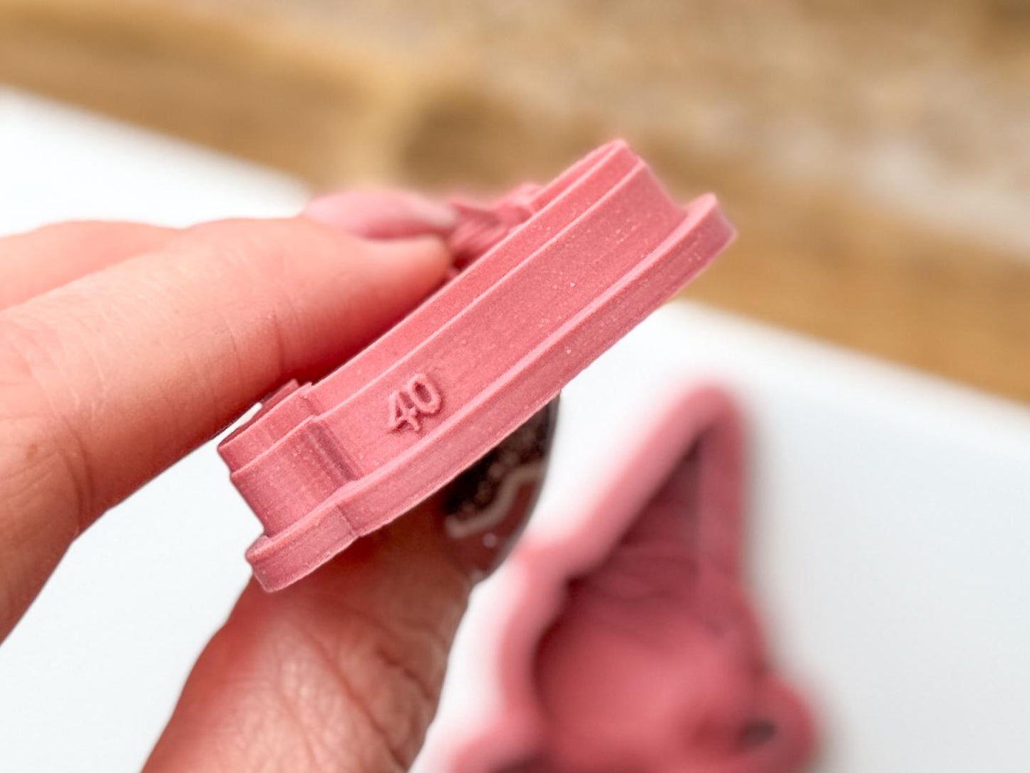 Side view of ice cream clay cutter showing the handle height, support wall and 0.4mm cutting edge.