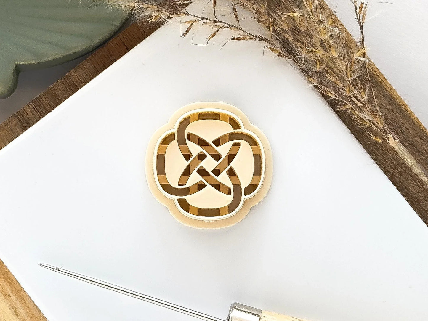 Celtic Knot Clay Cutter, all-in-one circular Dara Knot cutter for use with polymer and silver clay, various sizes.-Basic Cutters