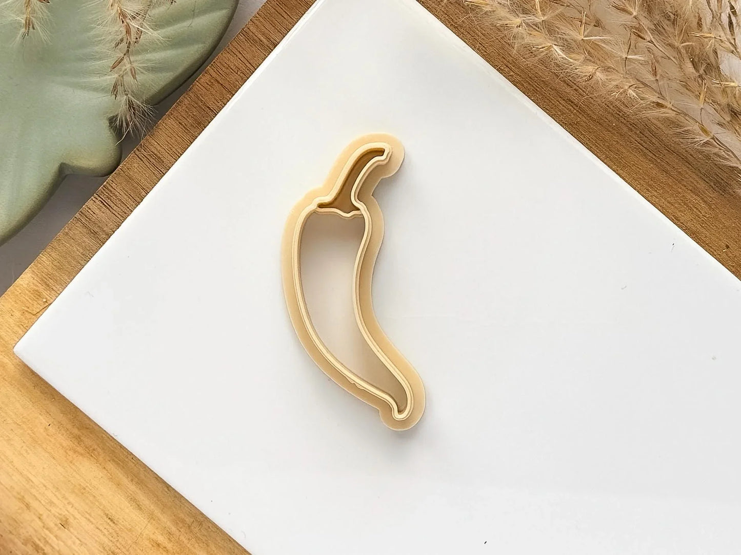 Chili Pepper Clay Cutter Rounded, detailed spicy chili shaped cutter for clay, 5 sizes to choose from, Made in the UK-Food Themed Cutters