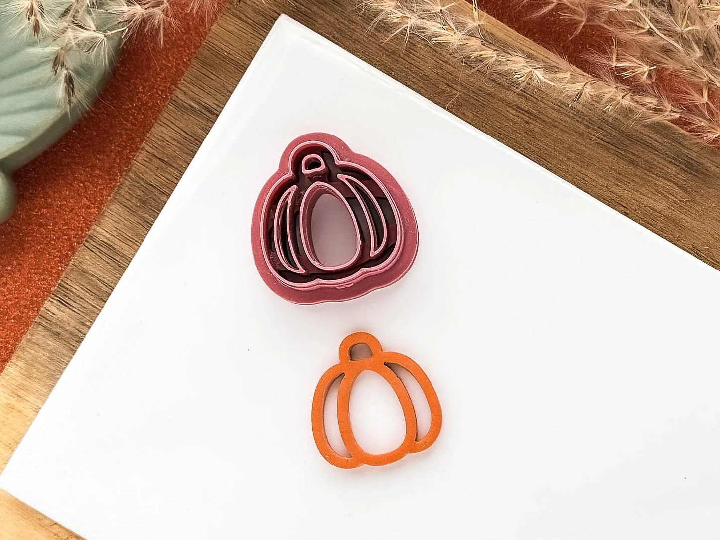 Polymer Clay Cutter Set of Pumpkins, 4 different outline style pumpkin shapes, various sizes-Halloween / Goth Cutters