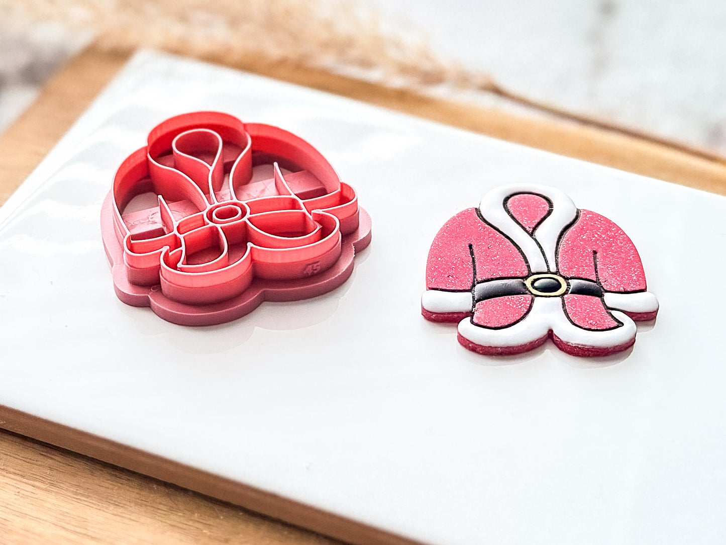 Santa Clay Cutter: Santa Claus Coat Christmas Clay and Baking Tool, 2.5 - 4.5 cm-Christmas Clay Cutters