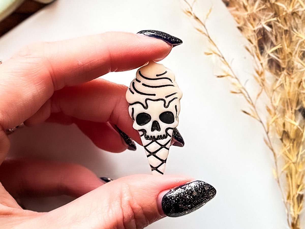 Skull Ice Cream Clay Cutter, Gothic Summer Craft Tool, Polymer Clay, Fondant, UK Made-Gothic Clay Cutters