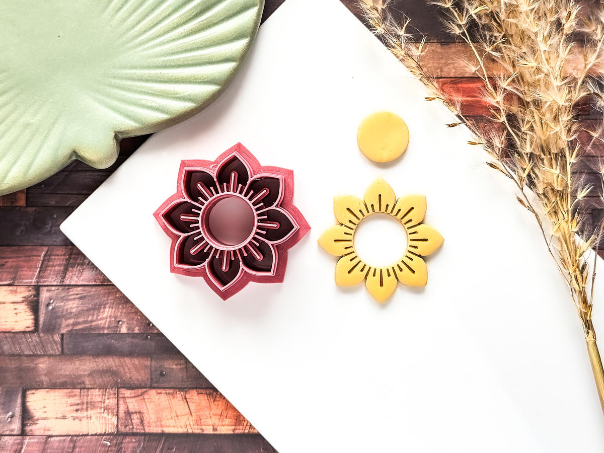 Simple Sunflower Cutter, Floral Cutting Tool For Polymer Clay & Fondant, 4 Sizes, UK Made-Floral Clay Cutters
