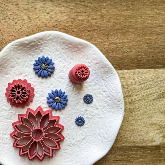 Daisy Flower Clay Cutters. Perfect for clay earring and decoration making. Unique cutter design. 7 sizes available. UK Made. - Fabled Cutters