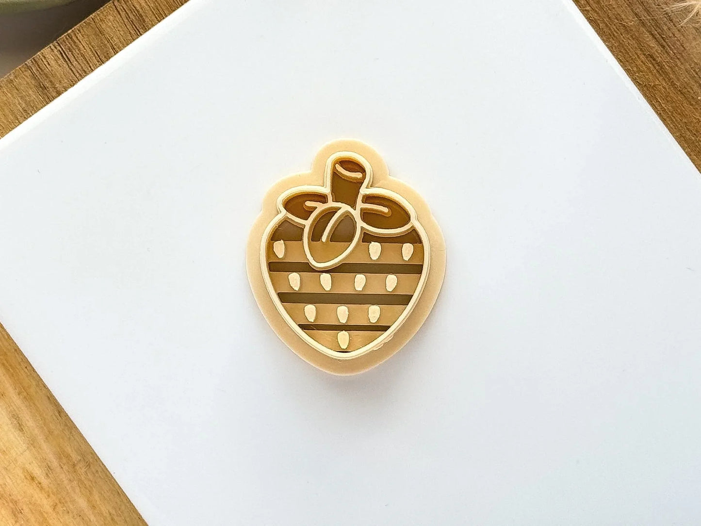 Strawberry Clay Cutter Rounded, detailed strawberry shaped cutter for clay, 5 sizes to chose from, Made in the UK-Food Themed Cutters