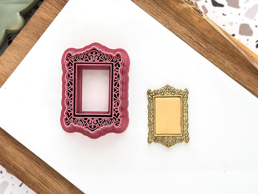 Orante rectangle vintage frame clay cutteer with gilded clay sample