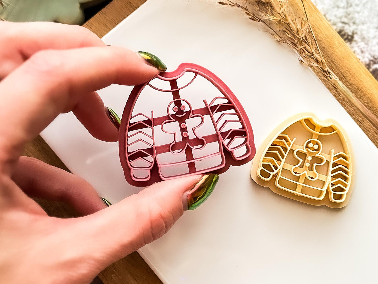 Gingerbread Man Jumper Clay Cutter: Christmas Sweater Design, 2.5 - 4.5cm-Christmas Clay Cutters