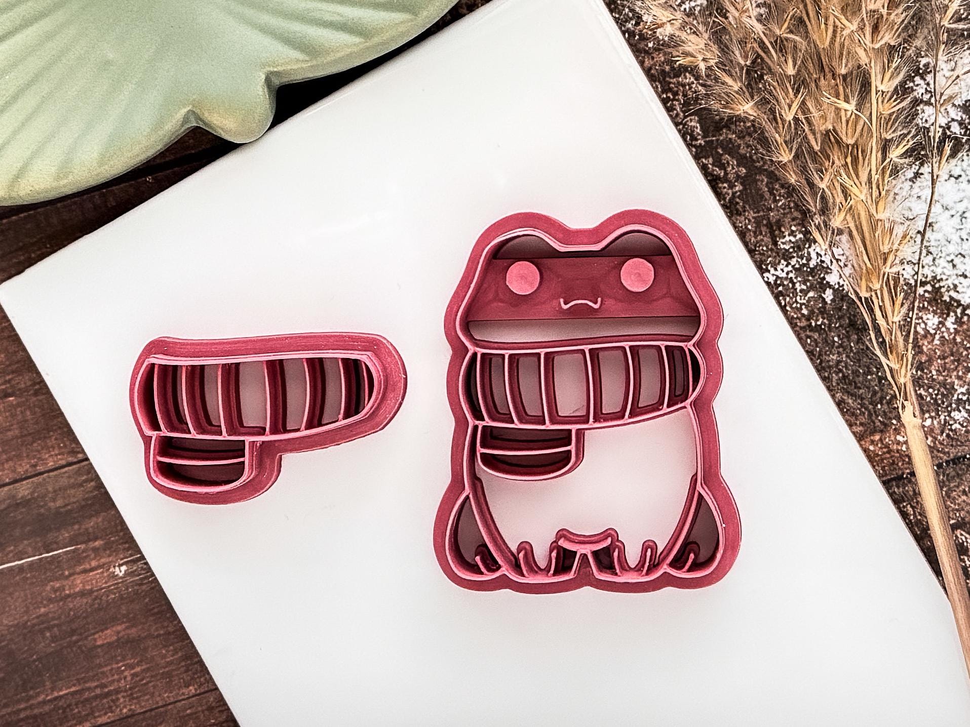 Winter Frog Clay Cutter, Sitting Frog With Separate Scarf For Polymer Clay & Fondant, 3-5 cm-Autumn Clay Cutters