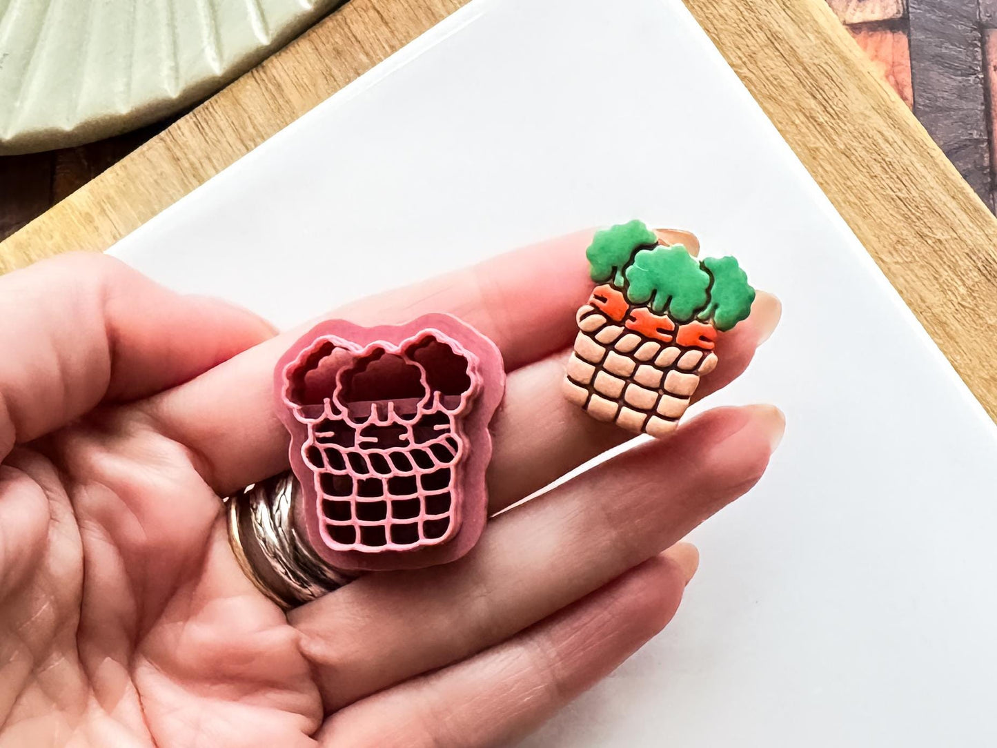 Basket Of Carrots Easter And Spring Clay Cutter, 2.5 - 4.5 cm Options-Easter Clay Cutters