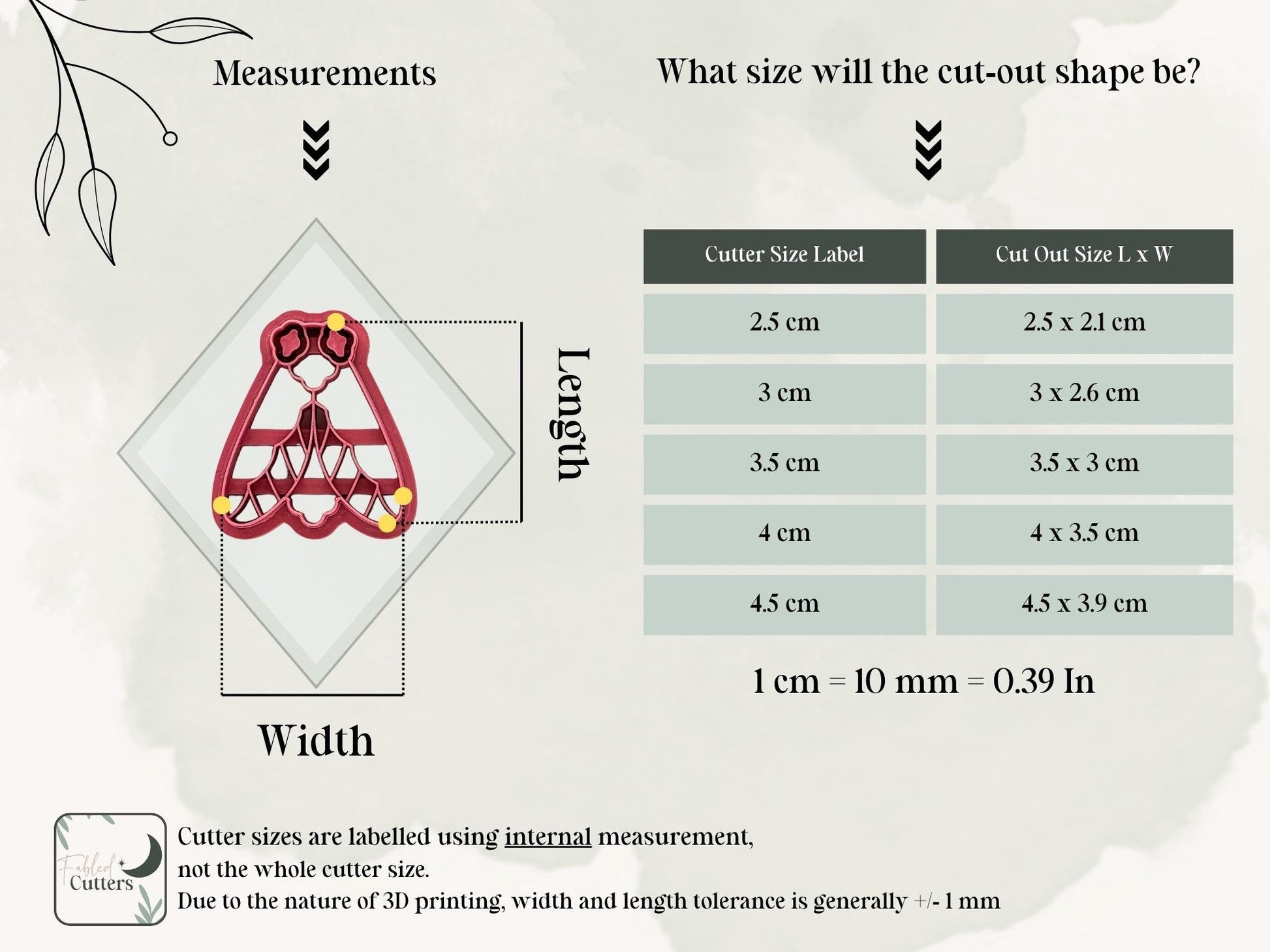 Measurement guide for a moth-shaped polymer clay cutter showing cutter size labels and corresponding finished clay shape dimensions. Includes length and width reference points for sizes ranging from 2.5 cm to 4.5 cm.